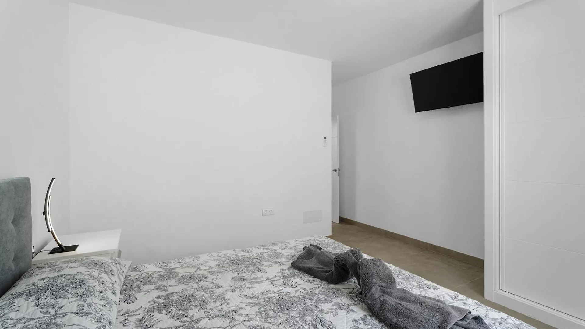 קוסטה דל סילנסיו Villa Violeta בית נופש קוסטה דל סילנסיו