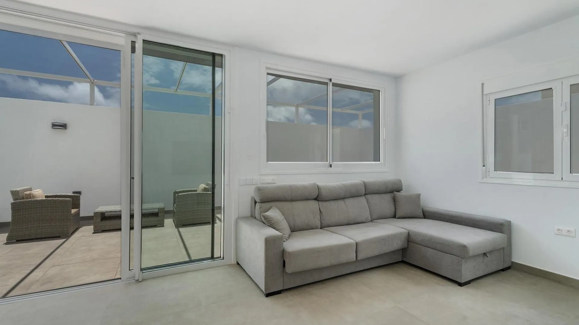 קוסטה דל סילנסיו Villa Violeta בית נופש קוסטה דל סילנסיו