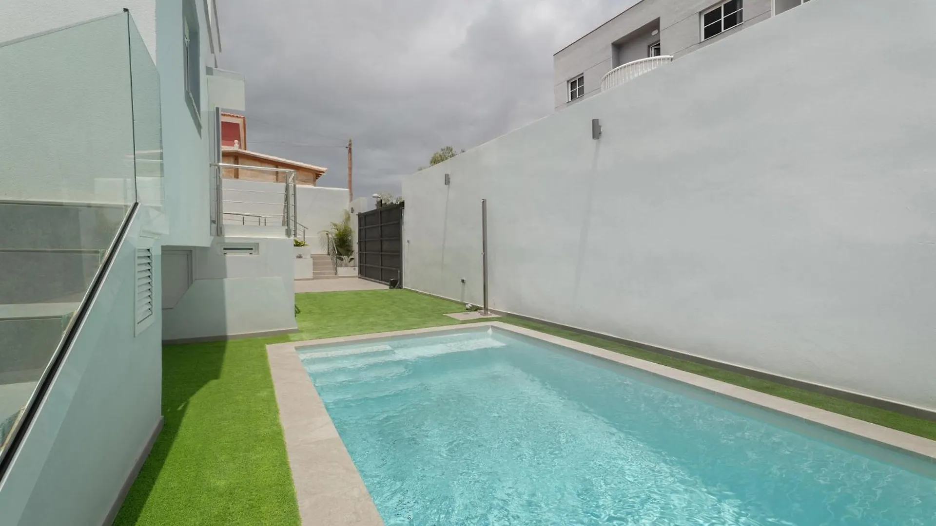 בית נופש קוסטה דל סילנסיו Villa Violeta ספרד